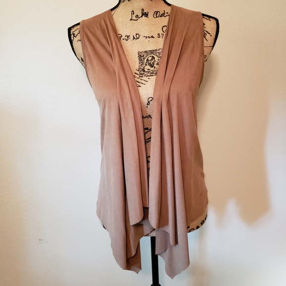 I.N. San Francisco Jackets & Blazers - Tan vest NWOT